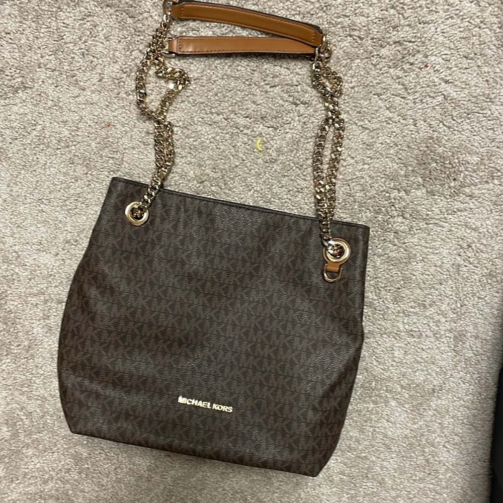 Michael Kors bag, authentic, like new. Excellent condition, worn it twice